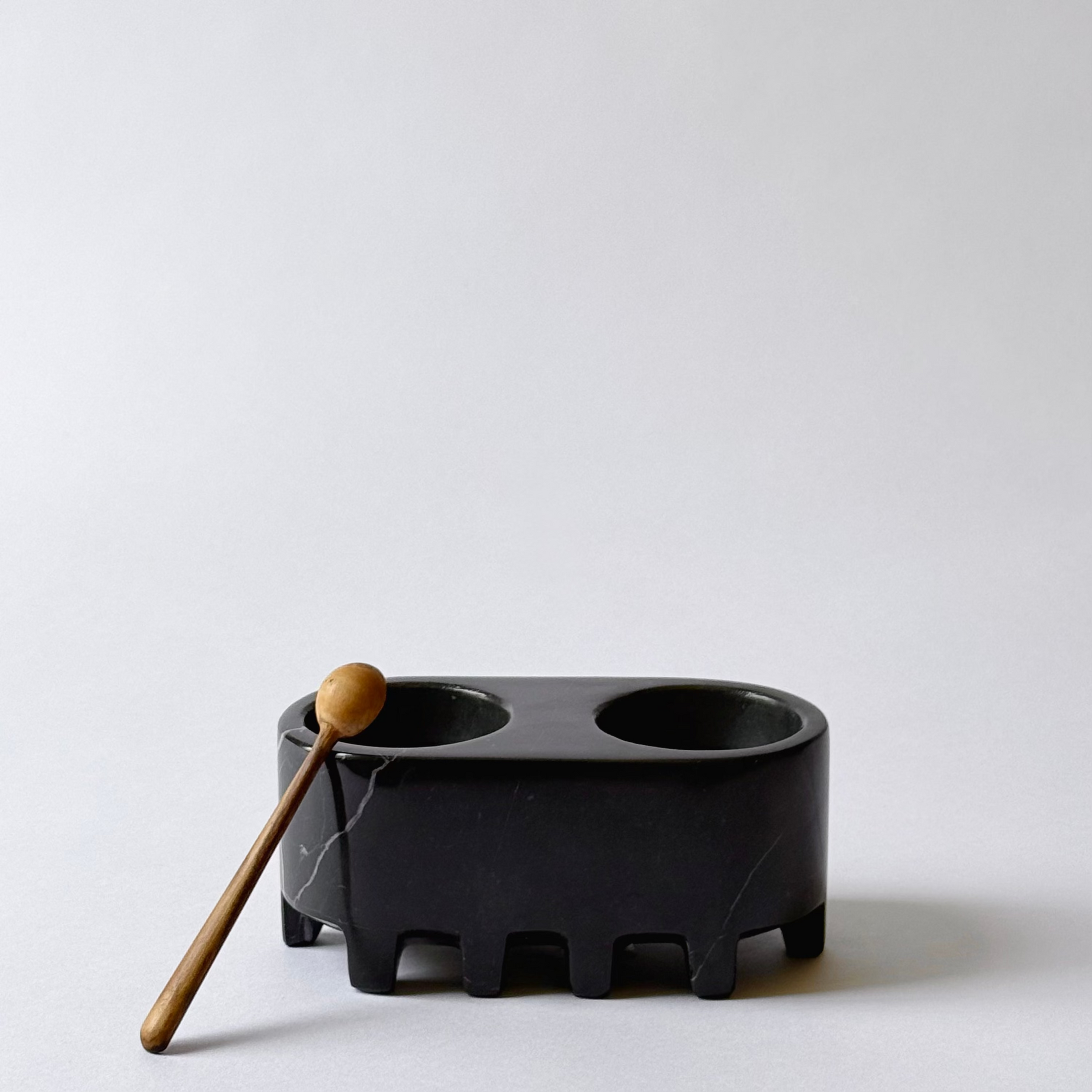 Xolo Container