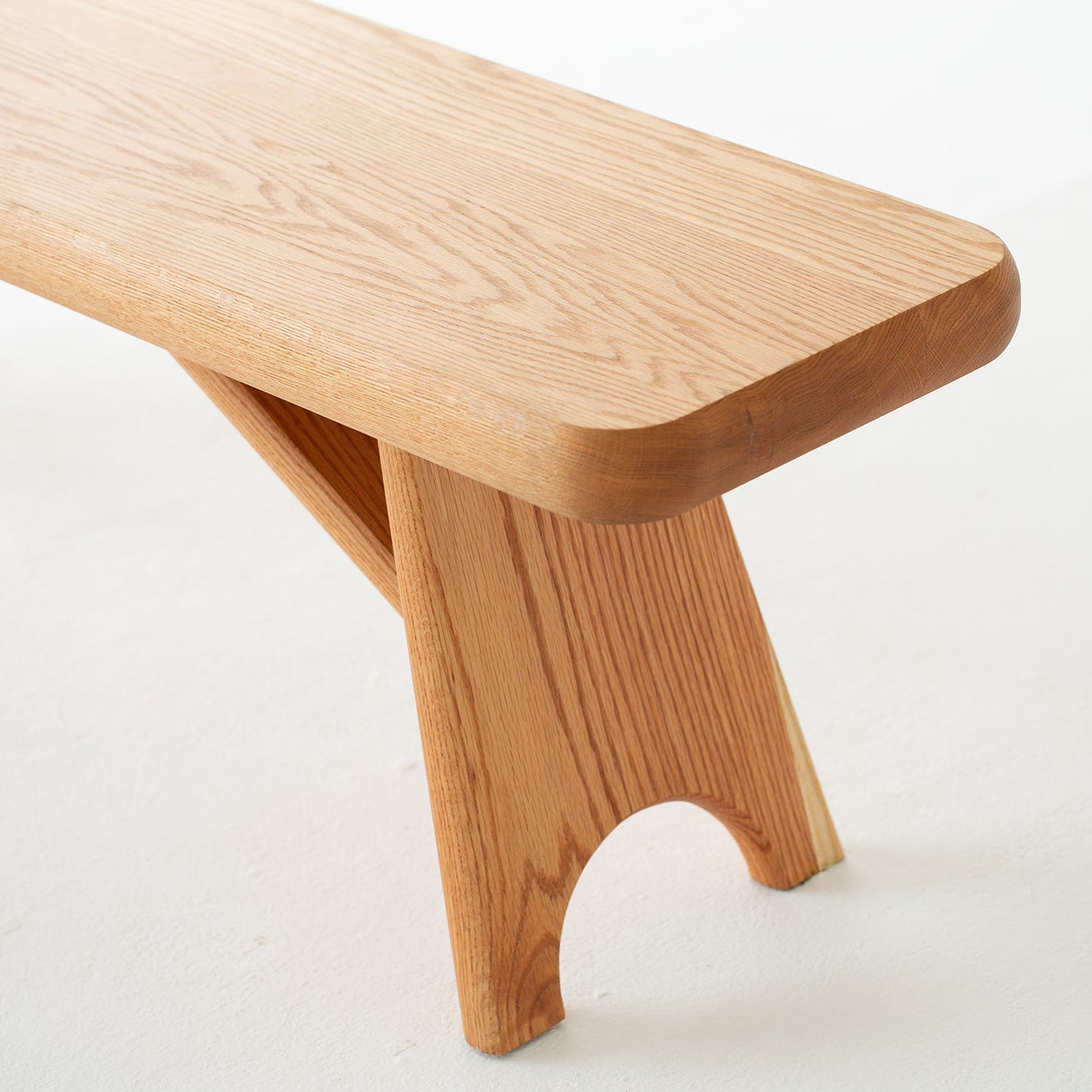 Melk Bench in Oak