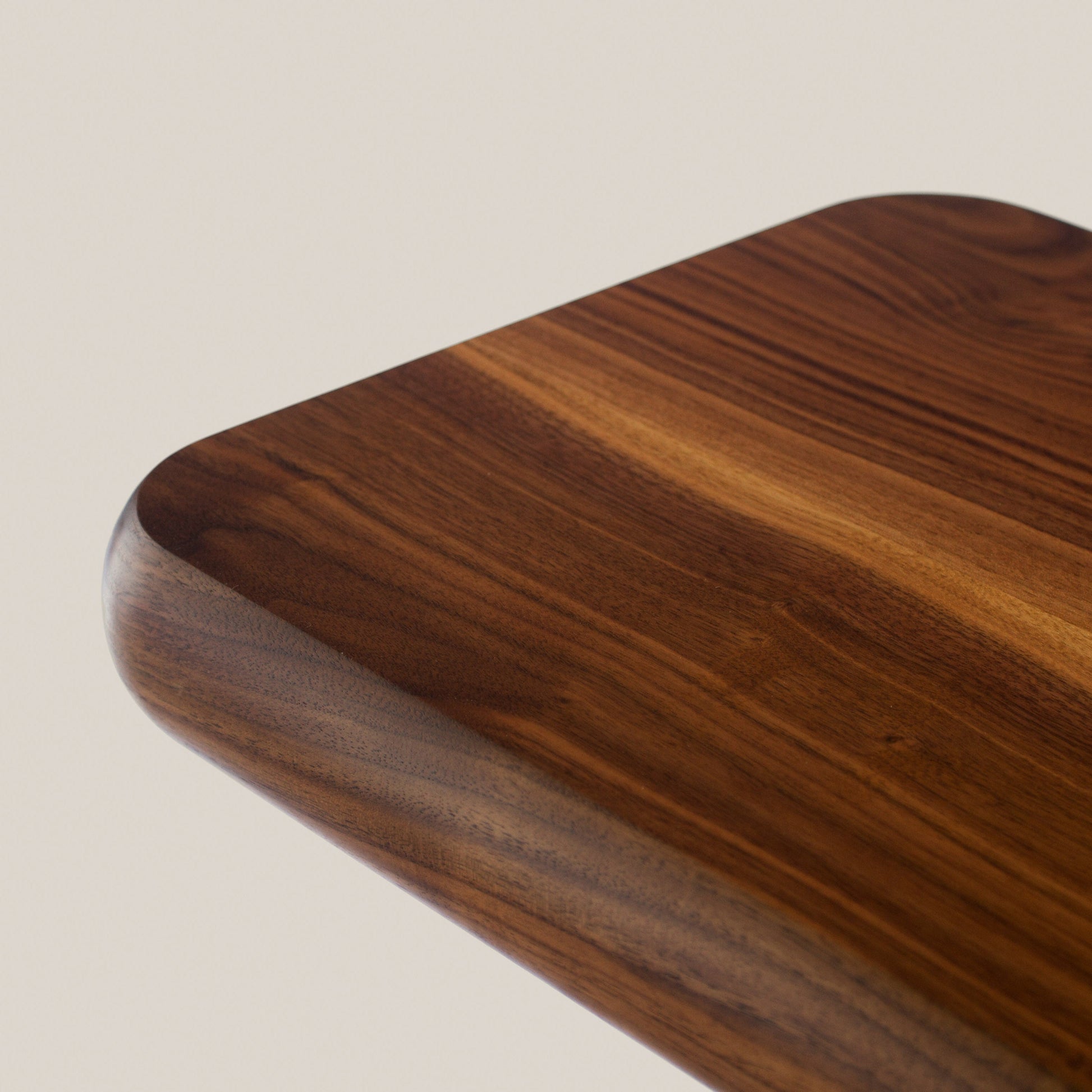Walnut Melk Bench