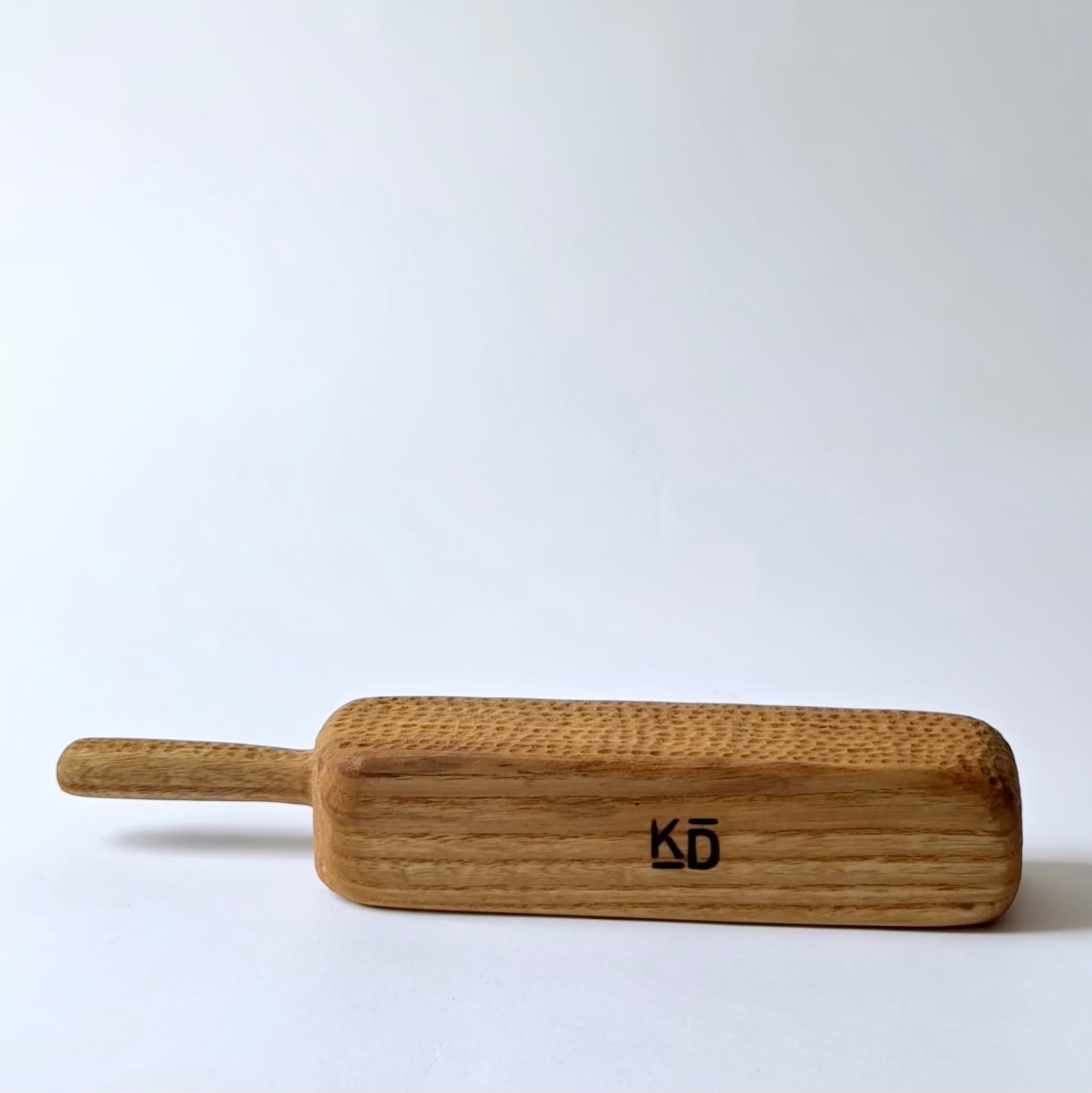 Nut keeper