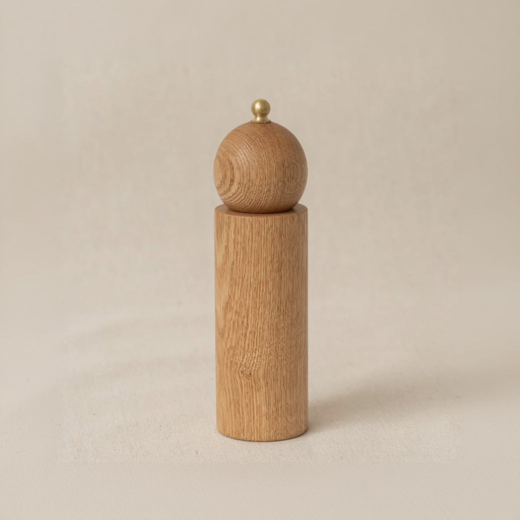 Handcrafted Salt &amp; Pepper Mill Set in Oak